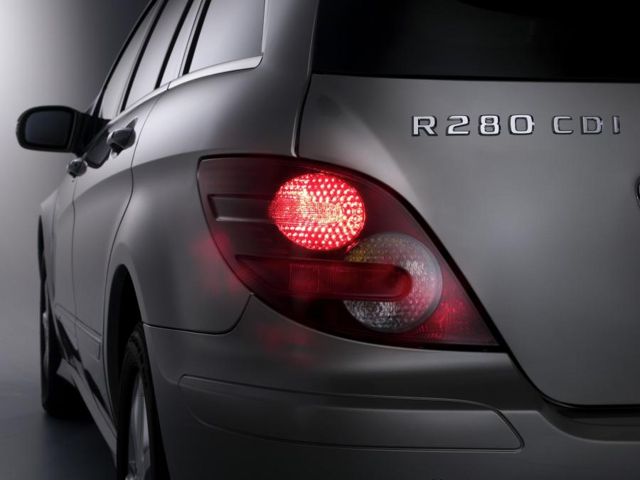  Mercedes-Benz R-Class 2006 года  (фото 87 из 331)
